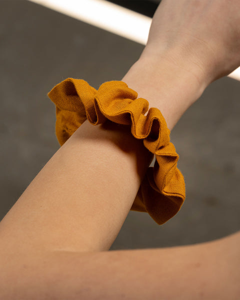 Linen Hair Scrunchie One Size in spicy yellow