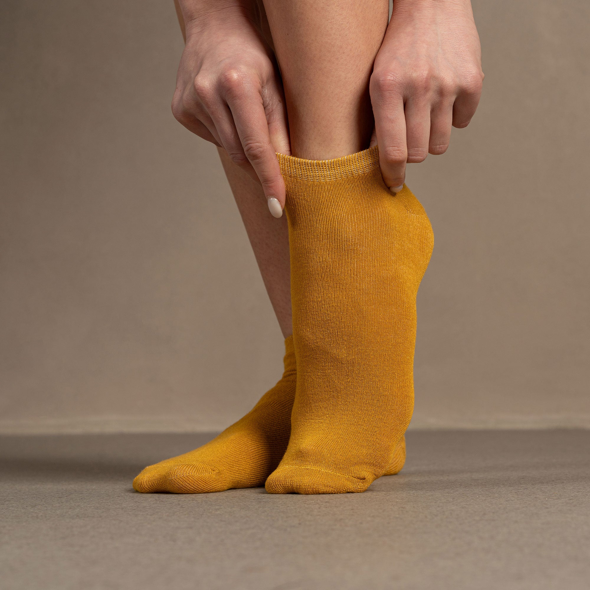 Women’s Ankle Bamboo Socks in spicy yellow