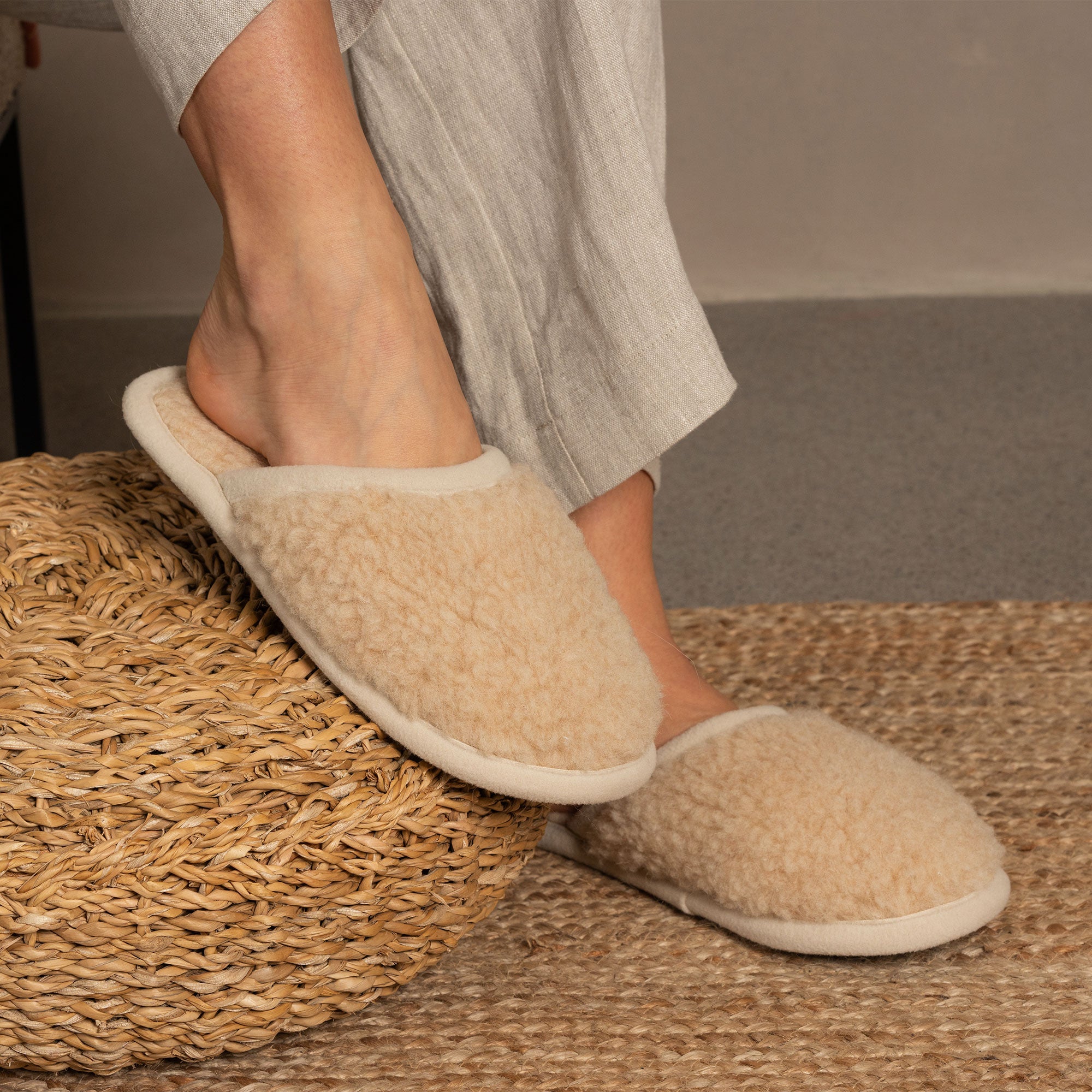 Women s Merino Fluffy Slippers