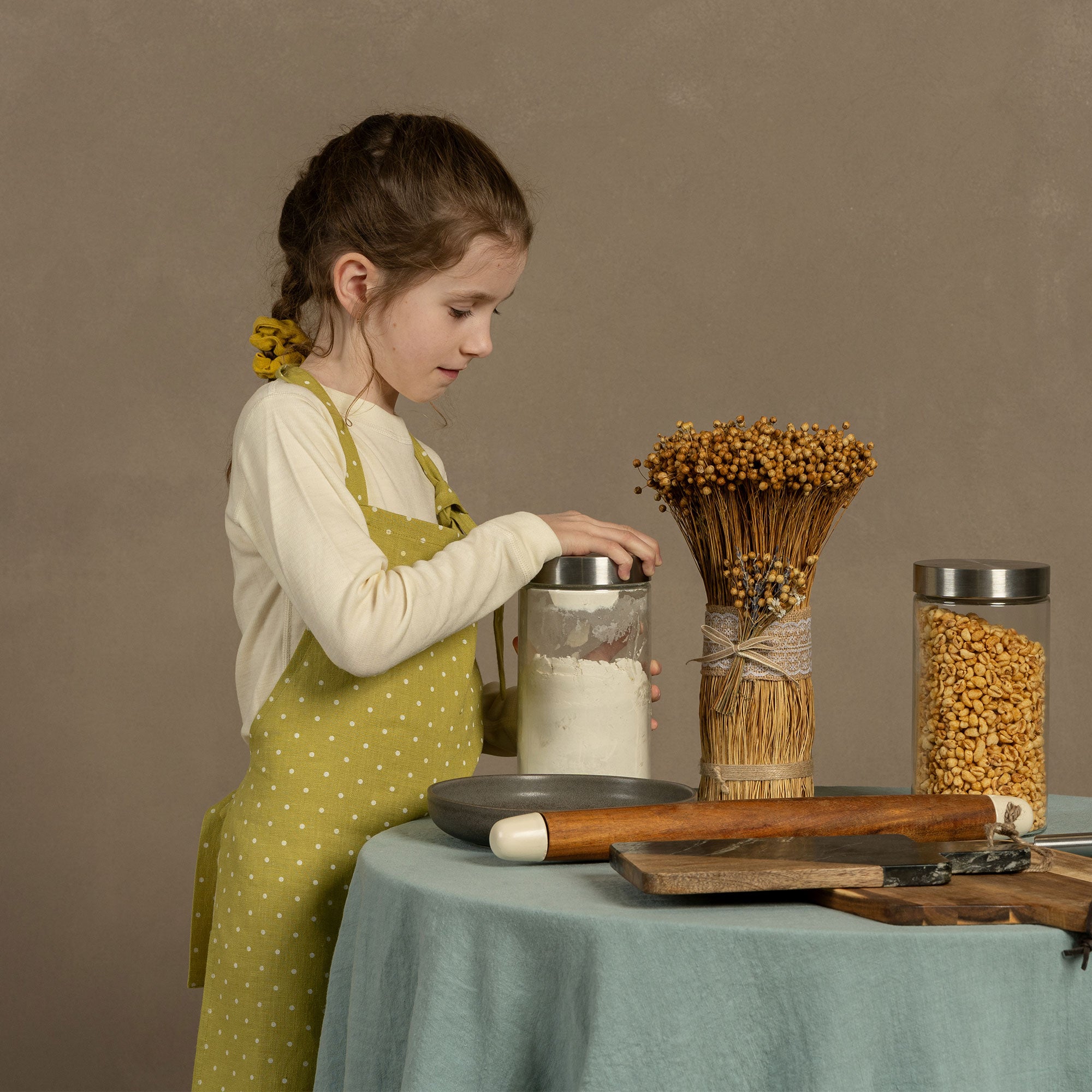 Kids' Linen Apron in hot pink ant natural