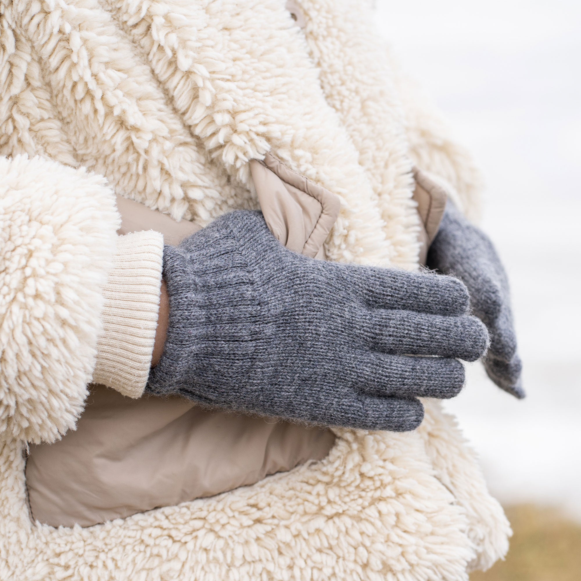 Kids on sale fur gloves