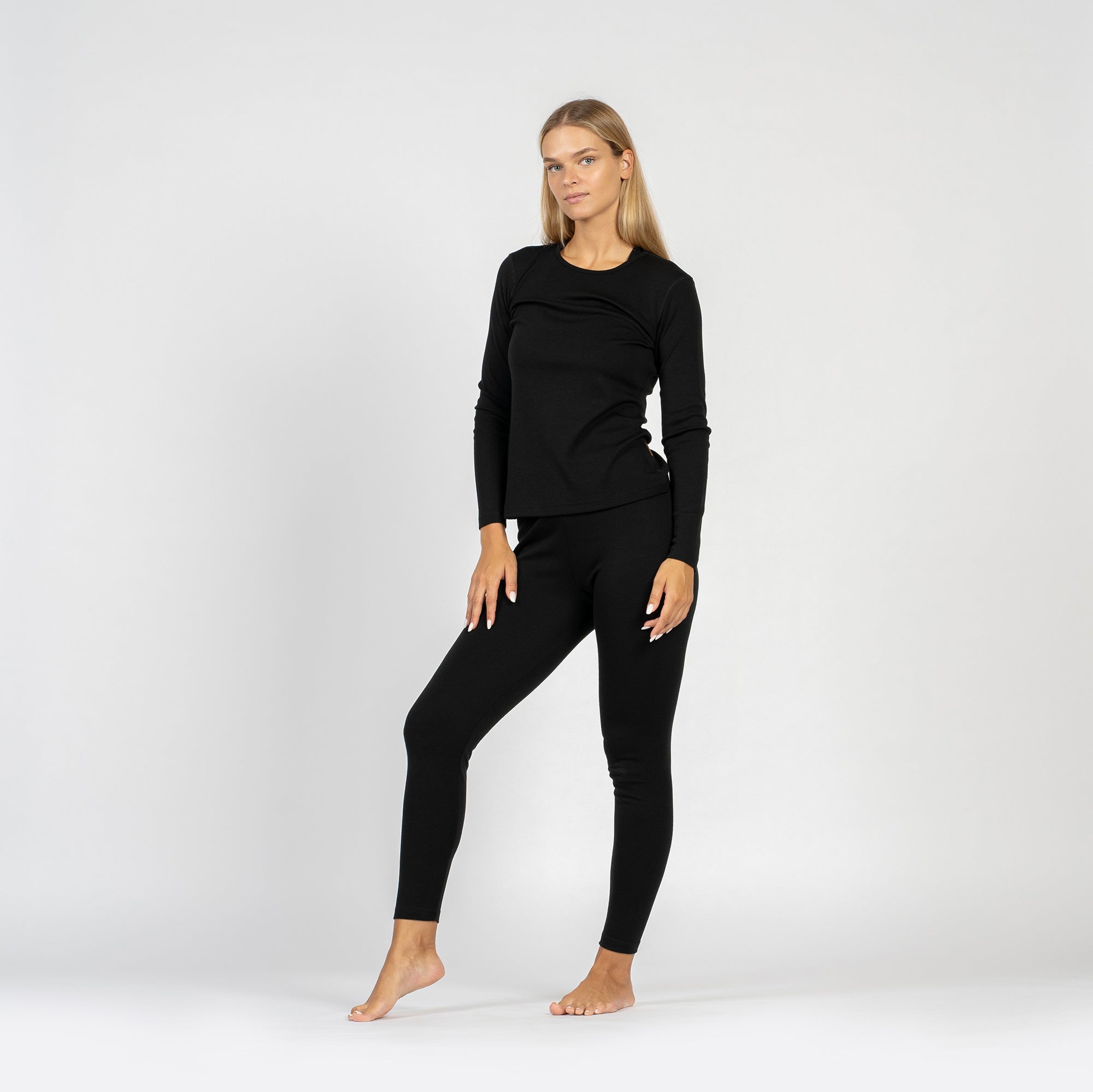 Merino Women s Long Sleeve Shirt Black Leggings Set menique